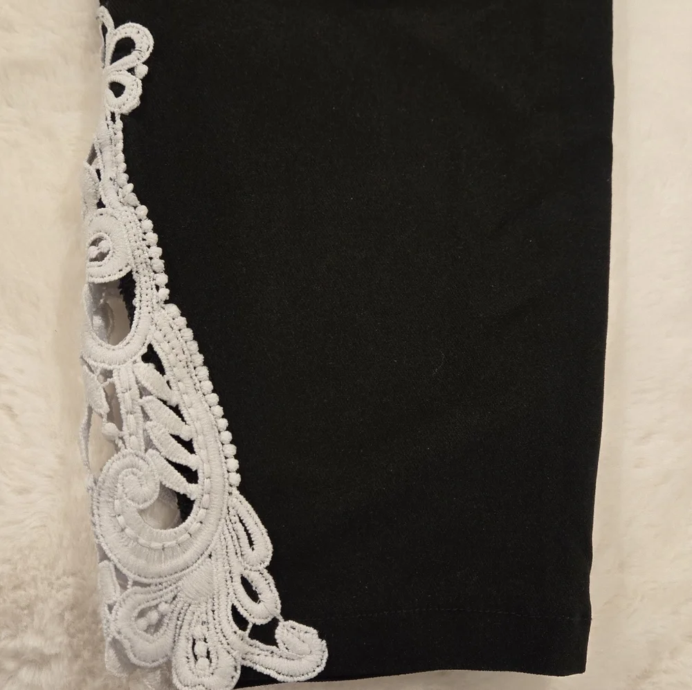 🫶Elegant Black Lace Trim Pants - Picture 4 of 8